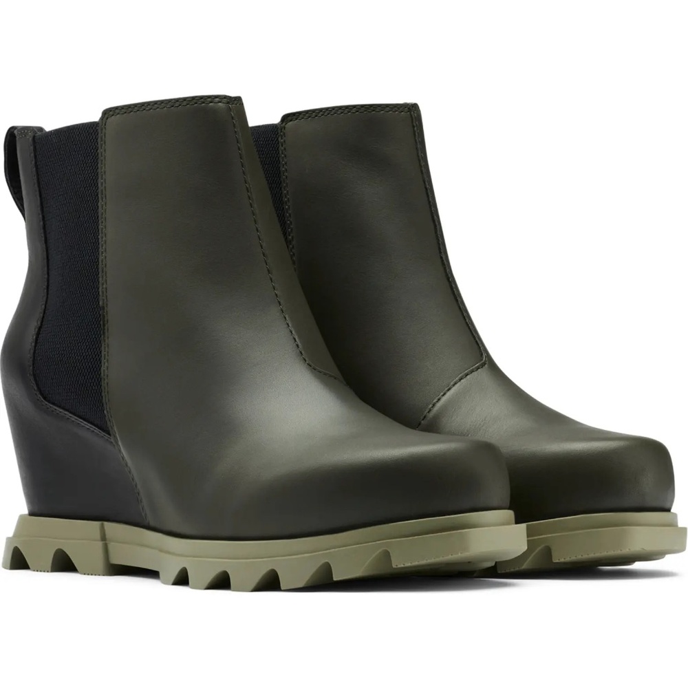 NWT Sorel Joan of Arctic III Waterproof Wedge Chelsea Boot